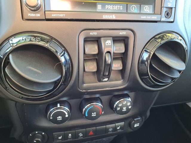 2015 Jeep Wrangler Unlimited Sahara Altitude