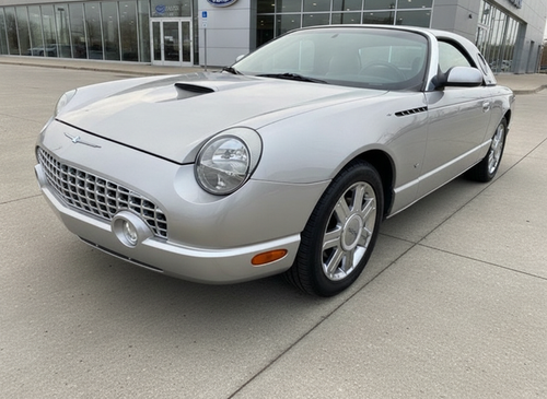2004 Ford Thunderbird Base