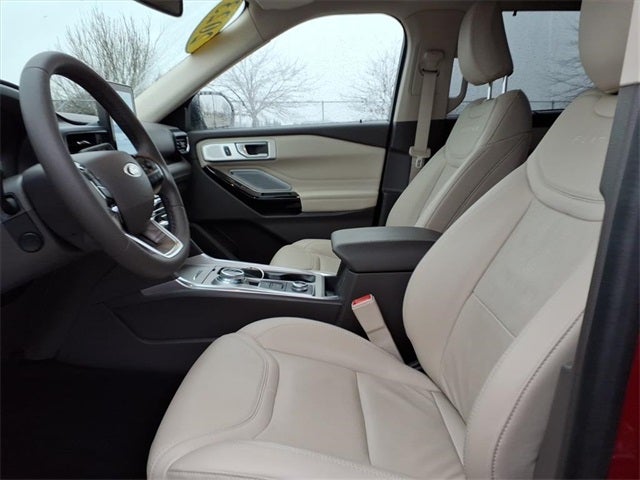 2023 Ford Explorer Platinum