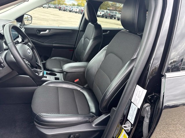 2025 Ford Escape Plug-In Hybrid Base