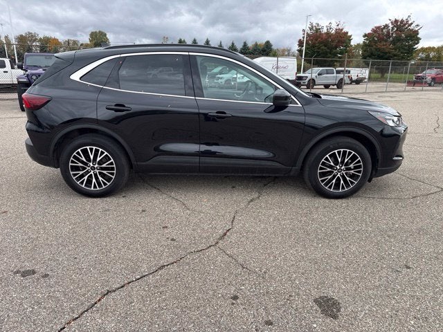2025 Ford Escape Plug-In Hybrid Base