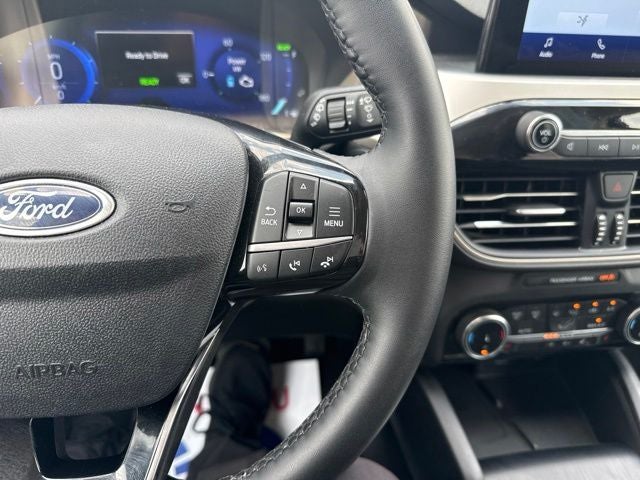 2022 Ford Escape Hybrid SEL