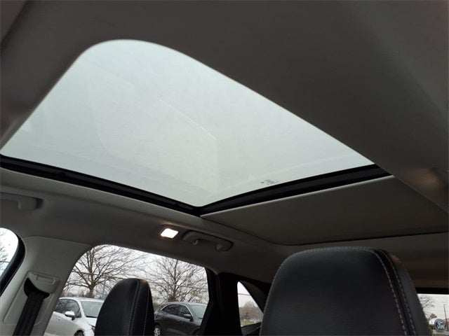 2022 Ford Escape Hybrid Titanium