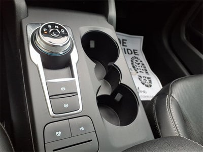 2022 Ford Escape Hybrid Titanium