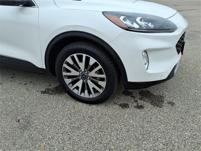 2022 Ford Escape Hybrid Titanium