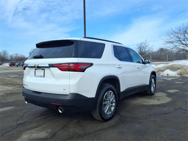 2023 Chevrolet Traverse LT Leather