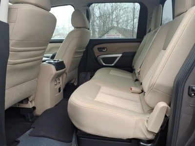 2018 Nissan Titan SV