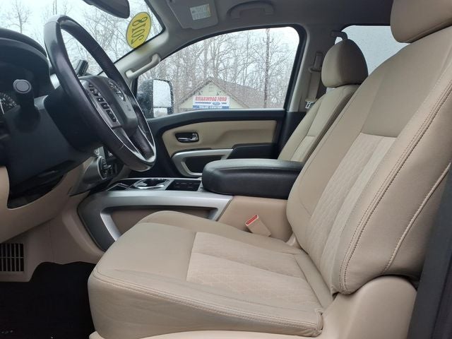 2018 Nissan Titan SV