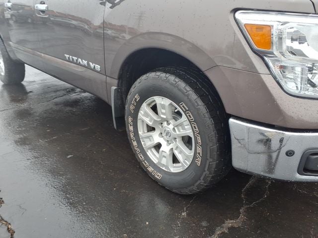 2018 Nissan Titan SV