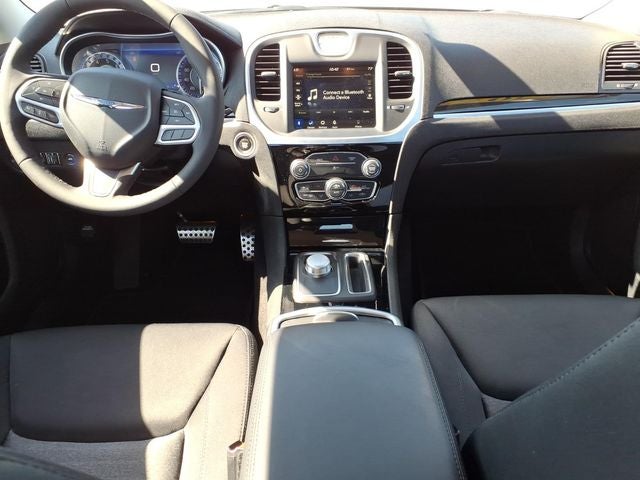 2023 Chrysler 300 Touring