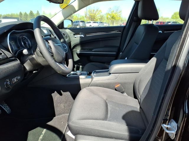 2023 Chrysler 300 Touring
