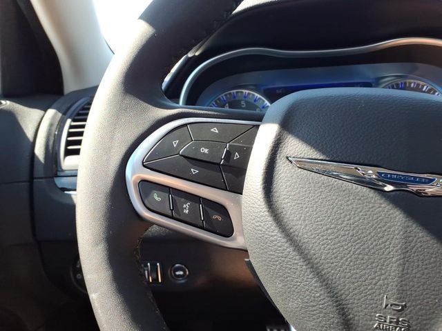 2023 Chrysler 300 Touring