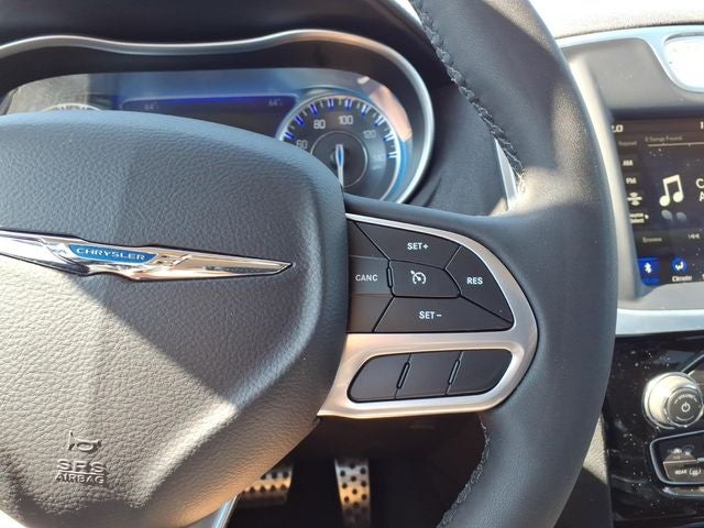 2023 Chrysler 300 Touring