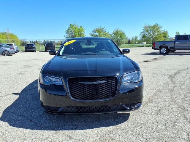 2023 Chrysler 300 Touring