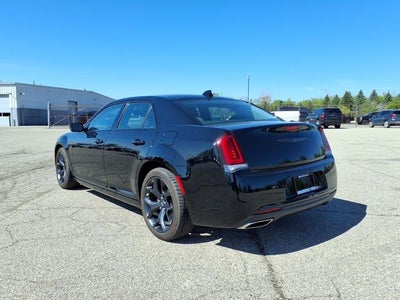 2023 Chrysler 300 Touring