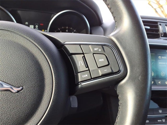 2020 Jaguar F-PACE 25t Premium