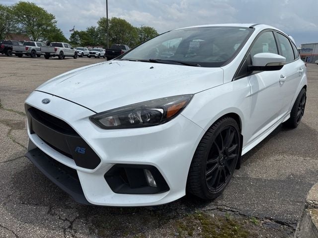 2017 Ford Focus 5 Door Hatch RS's photo