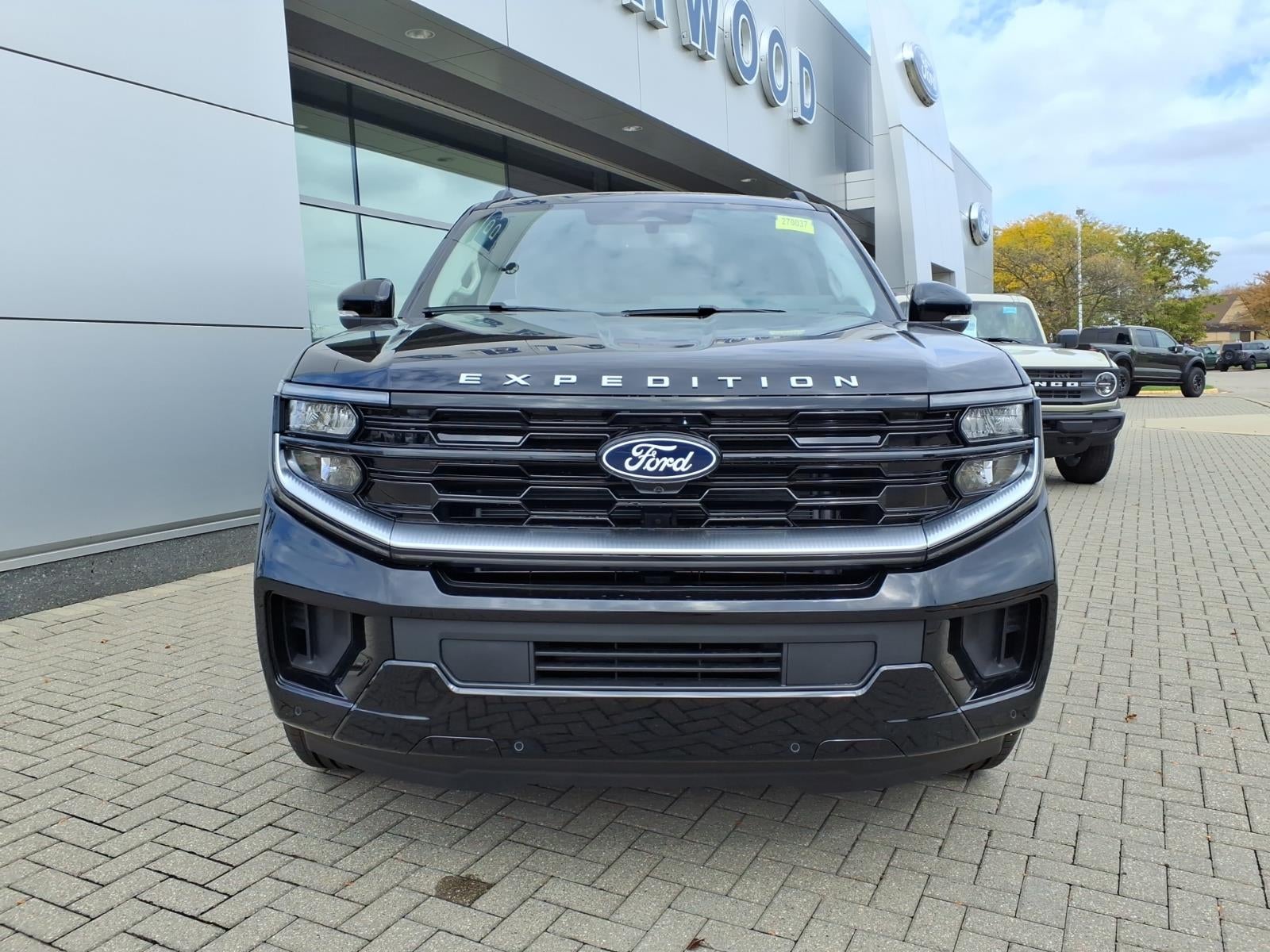 2027 Ford Expedition MAX Platinum