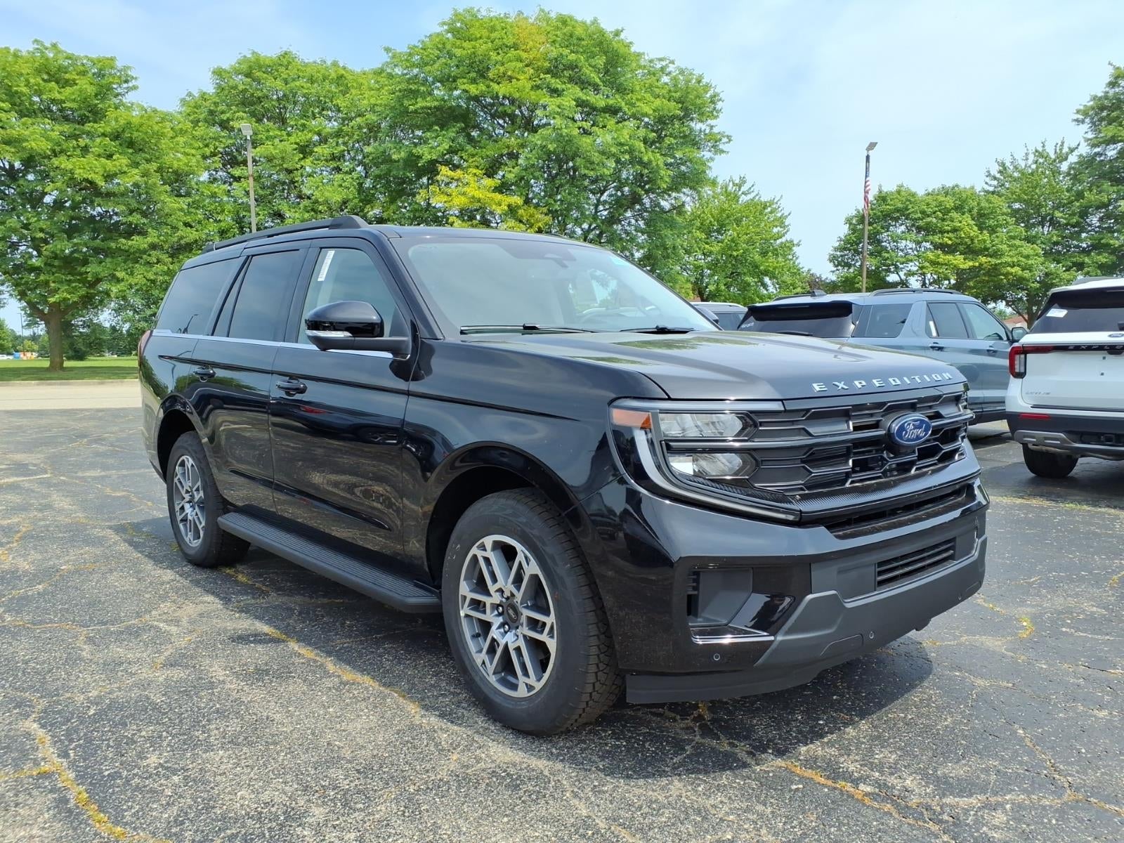 2026 Ford Expedition Active