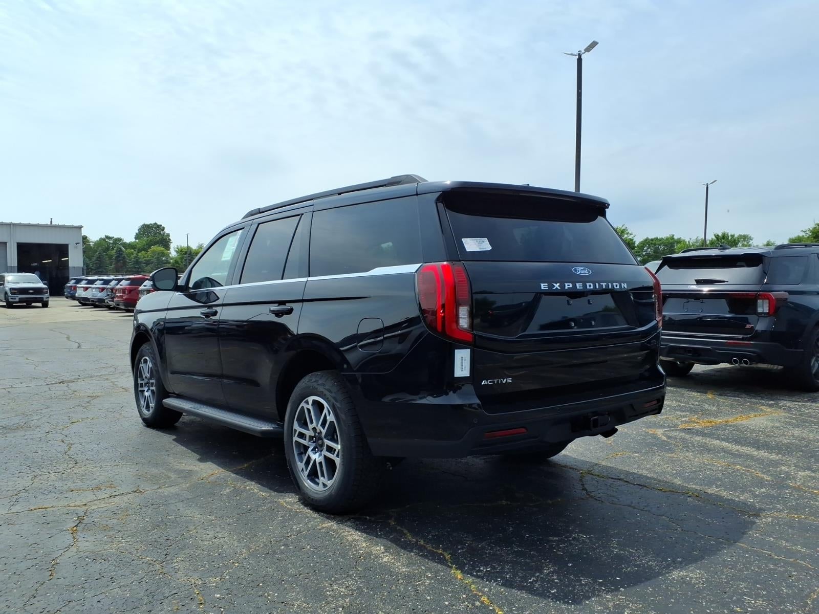2026 Ford Expedition Active