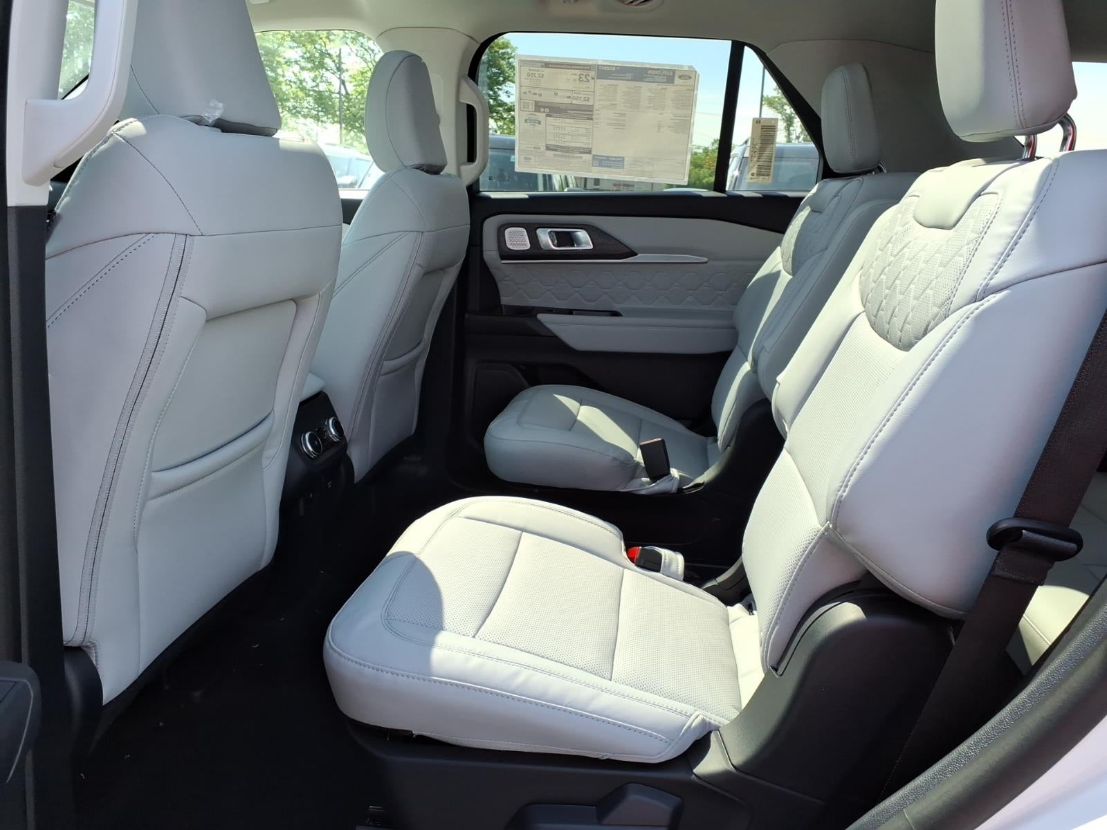 2026 Ford Explorer Platinum™