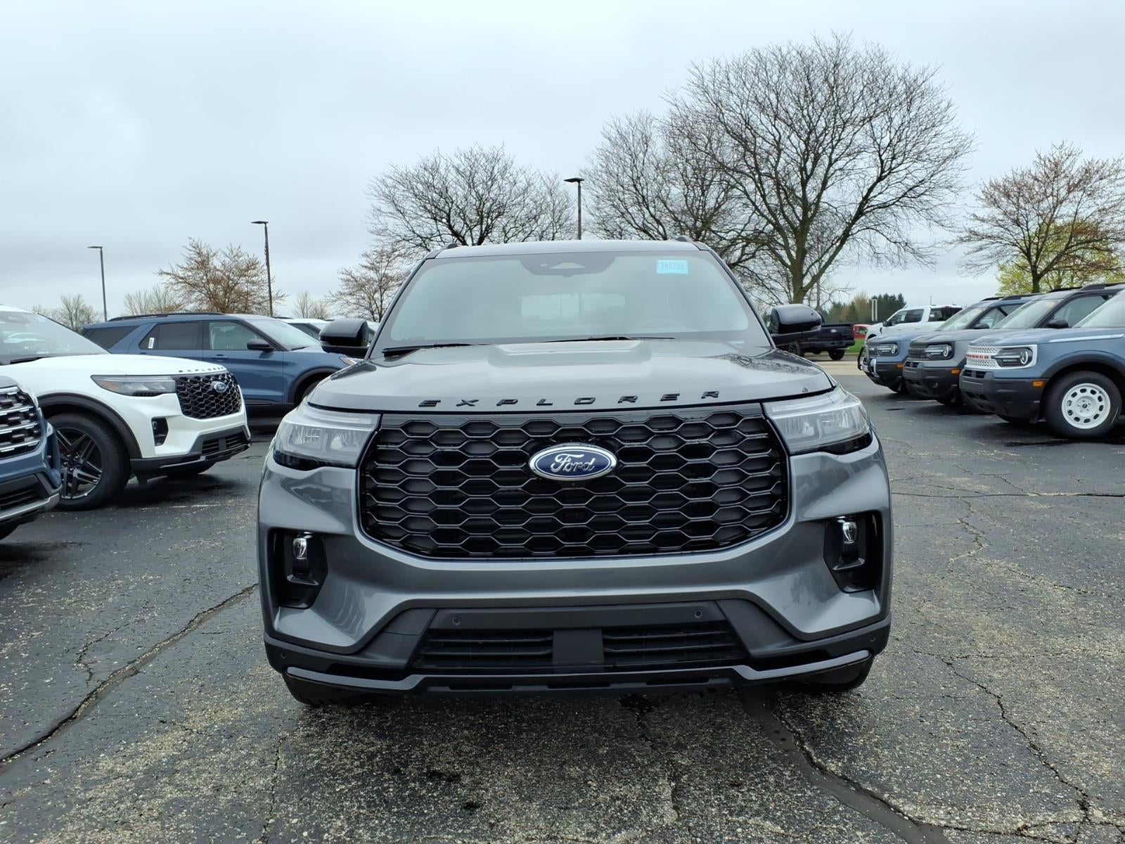 2026 Ford Explorer ST-Line