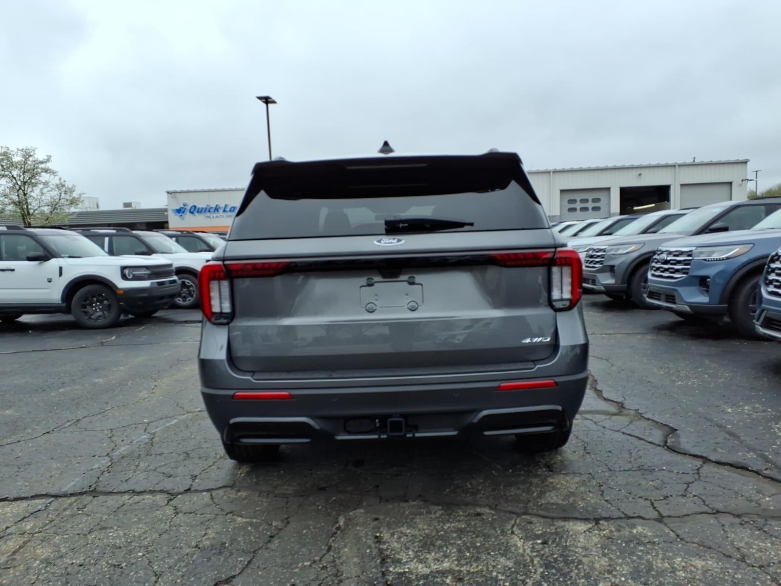 2026 Ford Explorer ST-Line