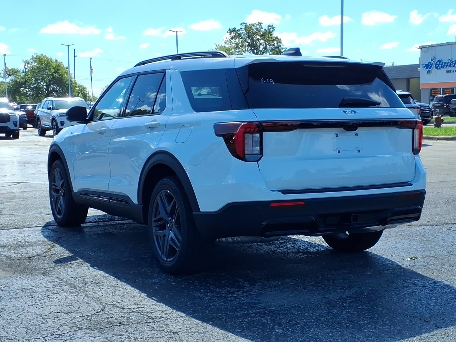 2027 Ford Explorer ST-Line