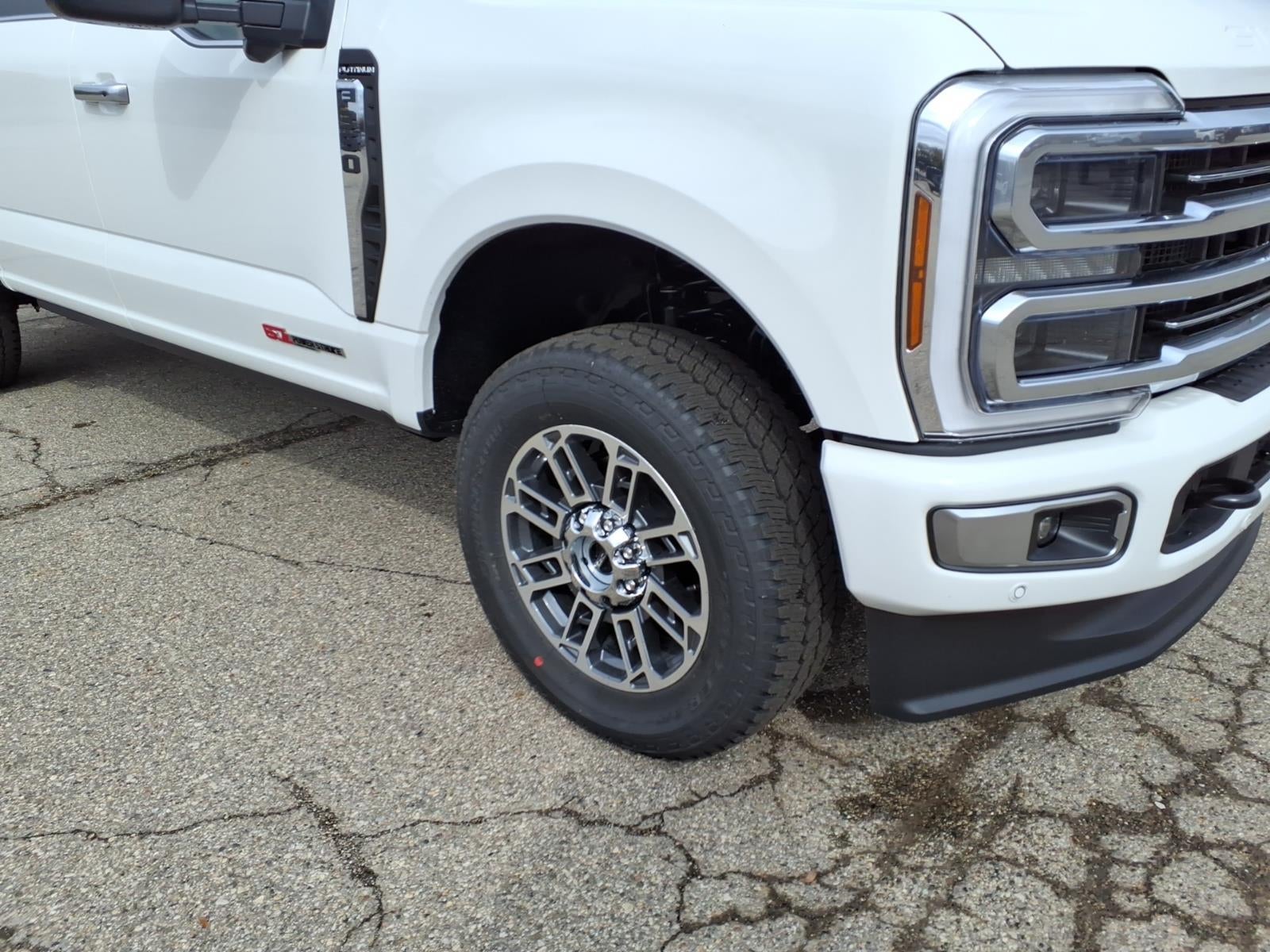 2027 Ford Super Duty F-350® Platinum®