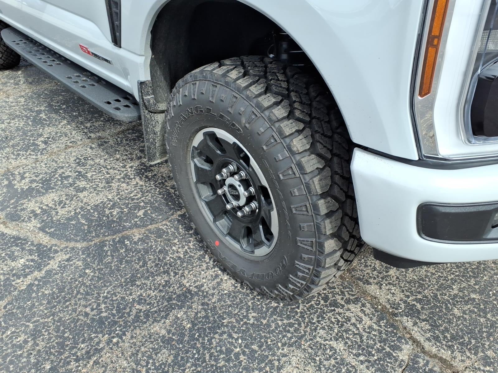 2026 Ford Super Duty F-350® Lariat®