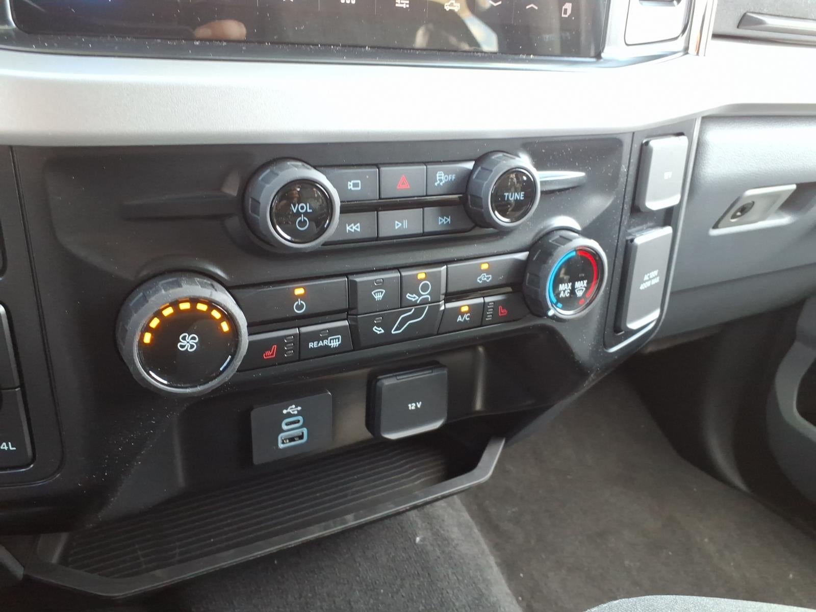 2026 Ford Super Duty F-350® XLT