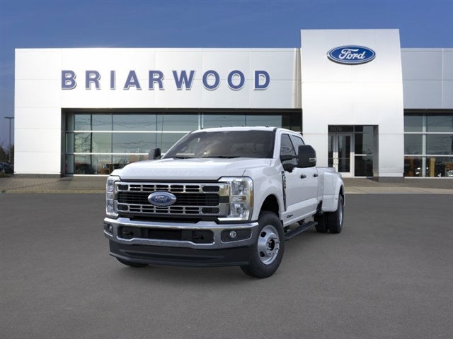 2026 Ford Super Duty F-350® XLT