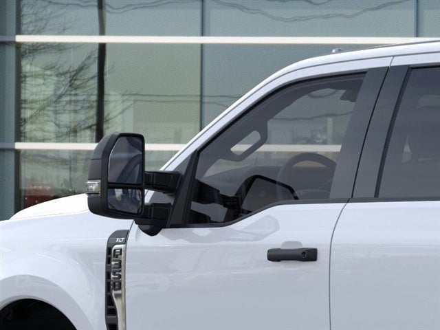 2026 Ford Super Duty F-350® XLT