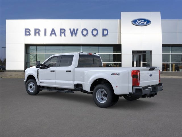 2026 Ford Super Duty F-350® XLT